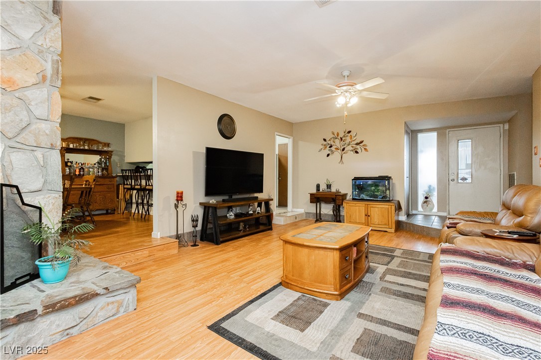 7701 Pheasant Lane Property Photo 8