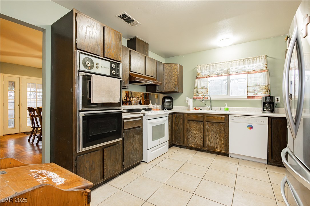 7701 Pheasant Lane Property Photo 9