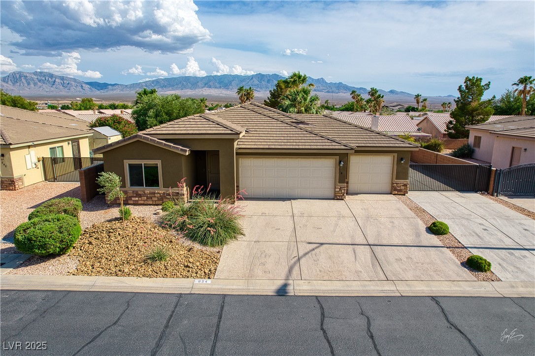 854 Santa Maria Way Property Photo