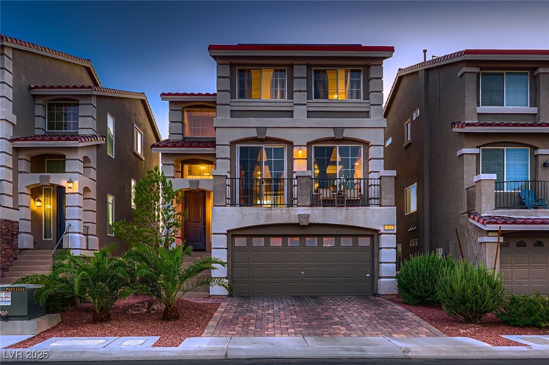 8121 Russell Creek Court Property Photo 1