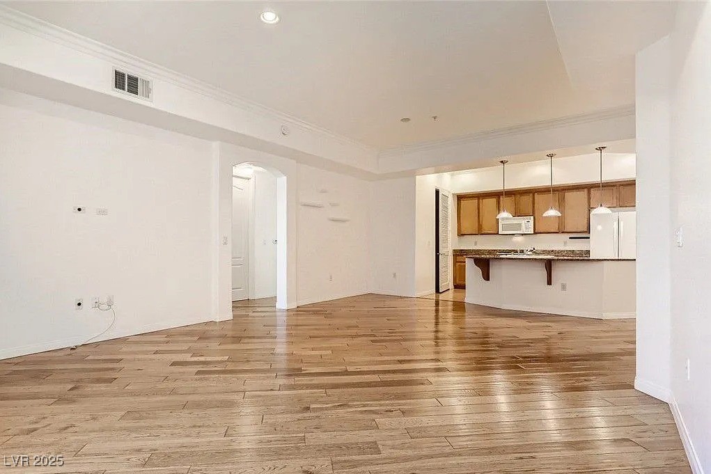 26 East Serene Avenue 202 Property Photo 4