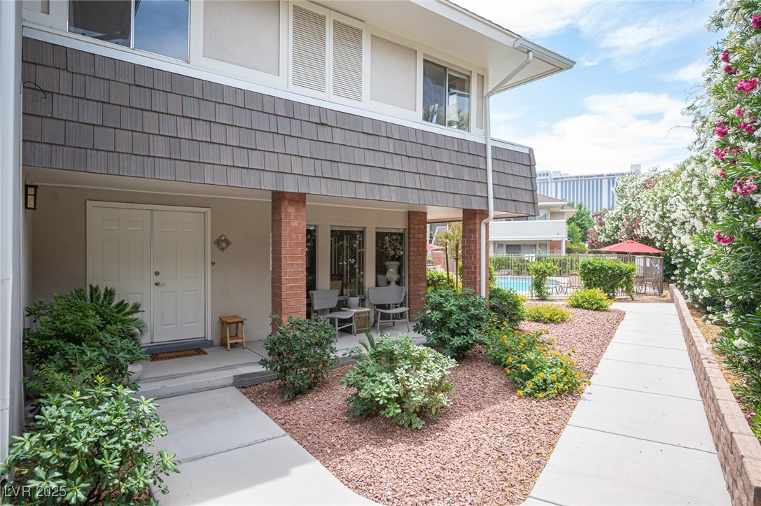 794 Oakmont Avenue 106 Property Photo 1