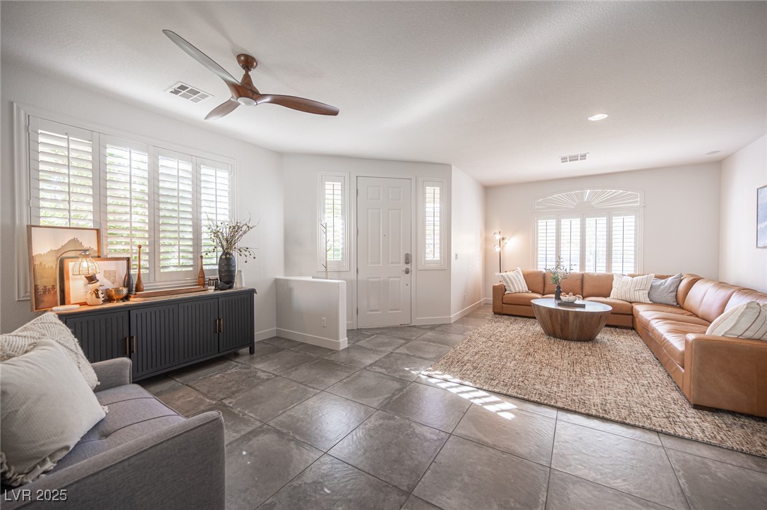 340 Autumn Palace Court Property Photo 19