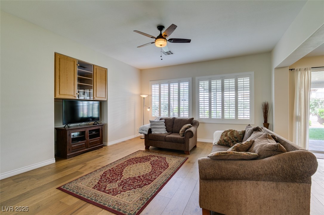 2418 Brockton Way Property Photo 19