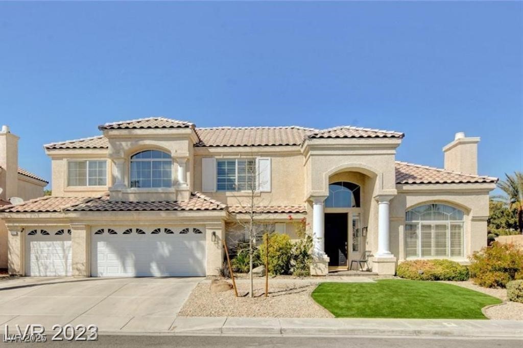 1842 Bogey Way Property Photo 1