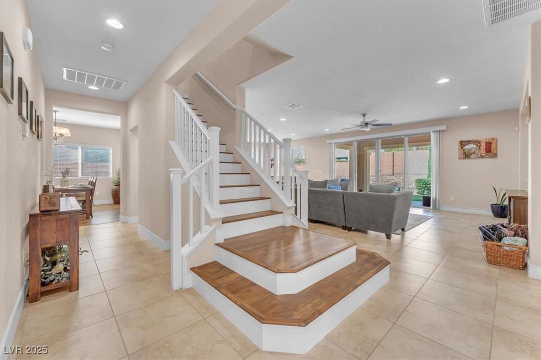 6659 Alder Flower Court Property Photo 5