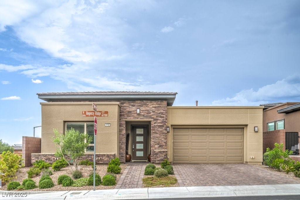 6728 Regency Ridge Court Property Photo 1