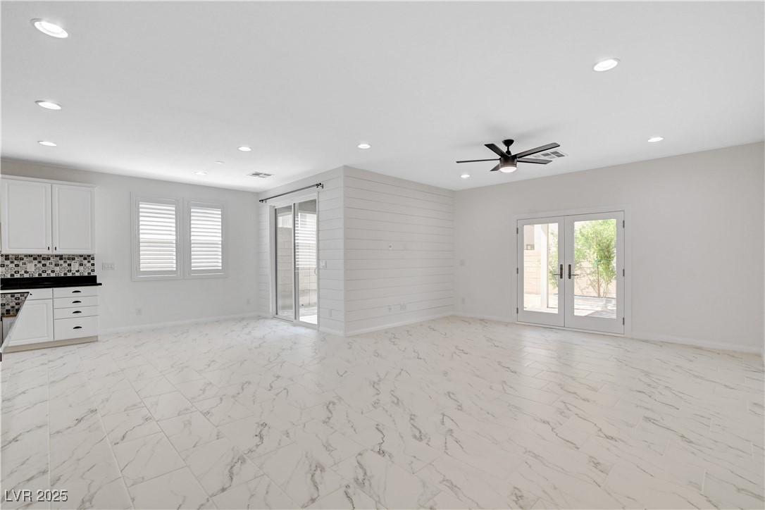 10182 Skye Run Avenue Property Photo 8
