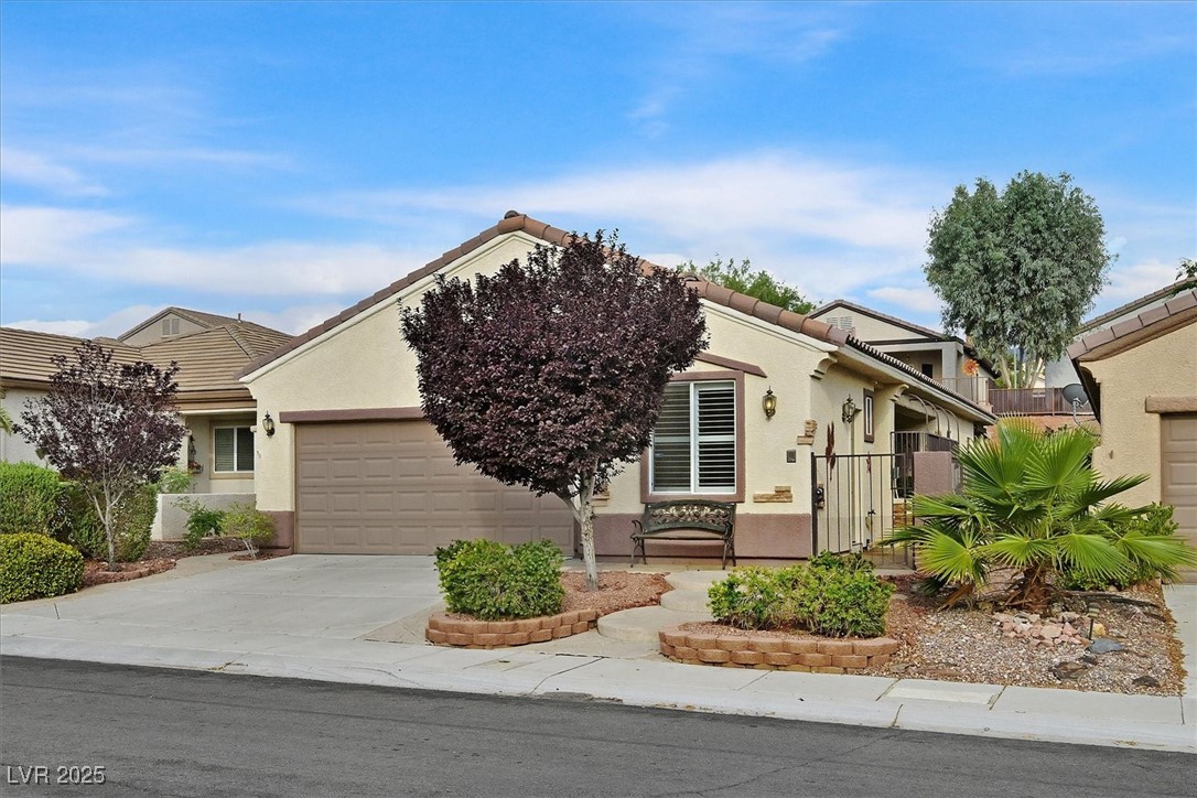 2328 Fossil Canyon Drive Property Photo 1