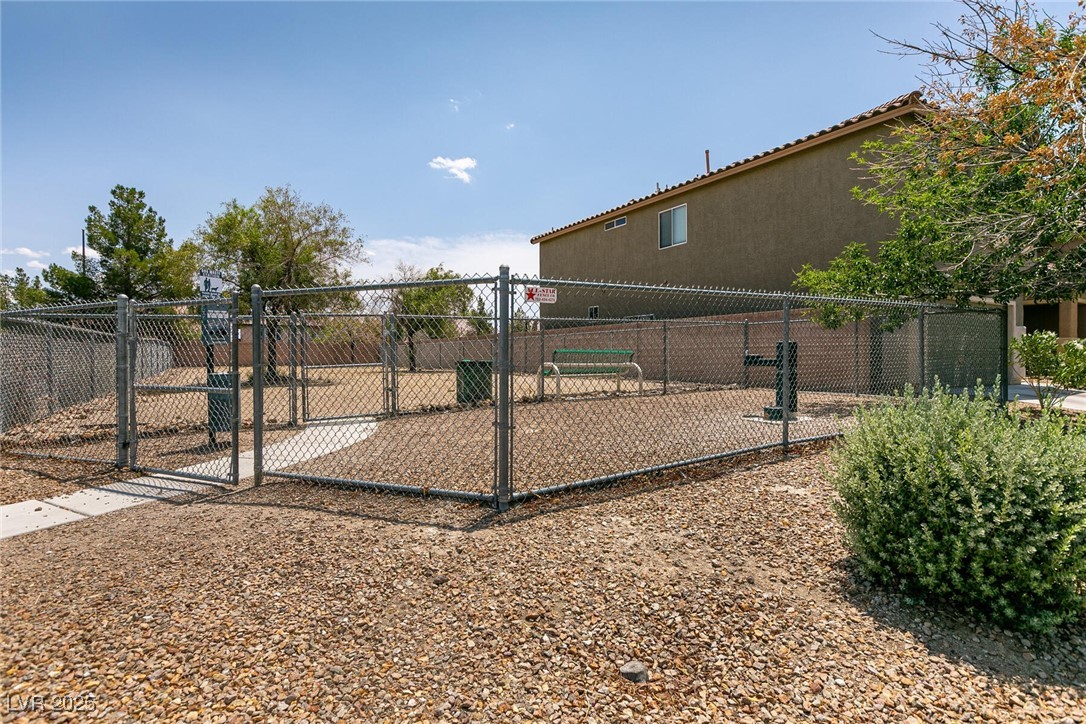 5835 Running Horse Drive Property Photo 35