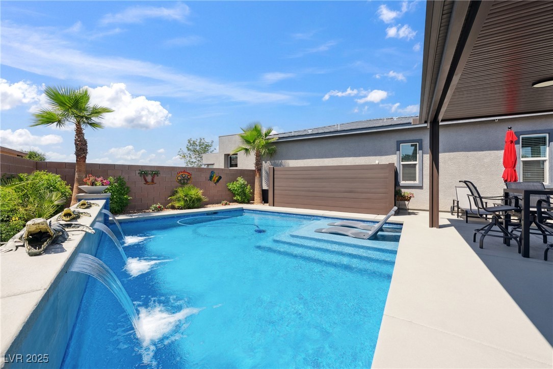 5095 East Long Leaf Court Property Photo 1