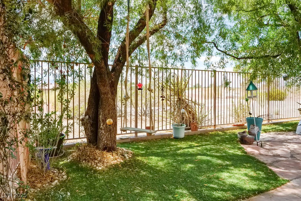 8873 Briar Bay Drive Property Photo 30