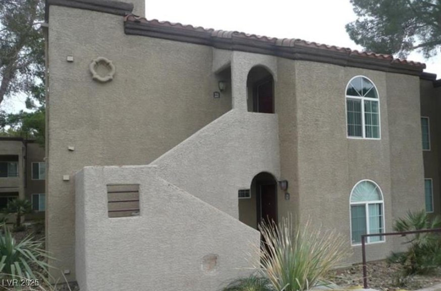 9325 West Desert Inn Road 221 Property Photo 1