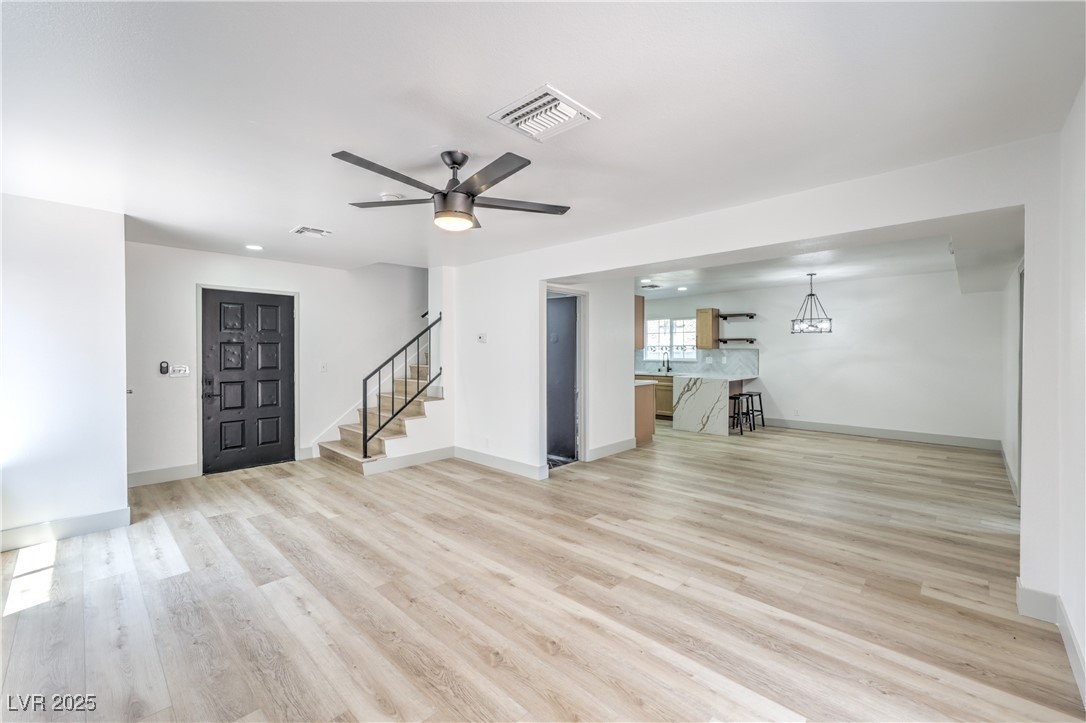 1805 Amboy Drive Property Photo 6