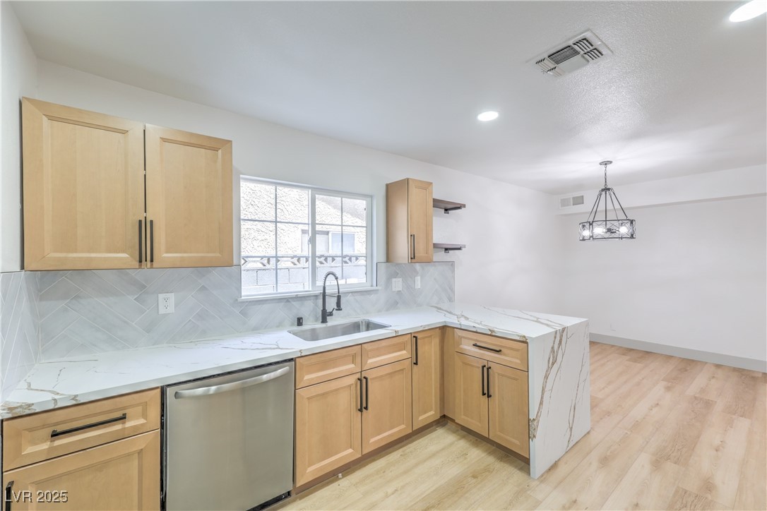 1805 Amboy Drive Property Photo 15