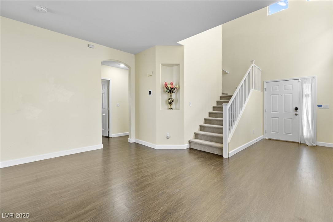 8221 Stoneheather Court Property Photo 5