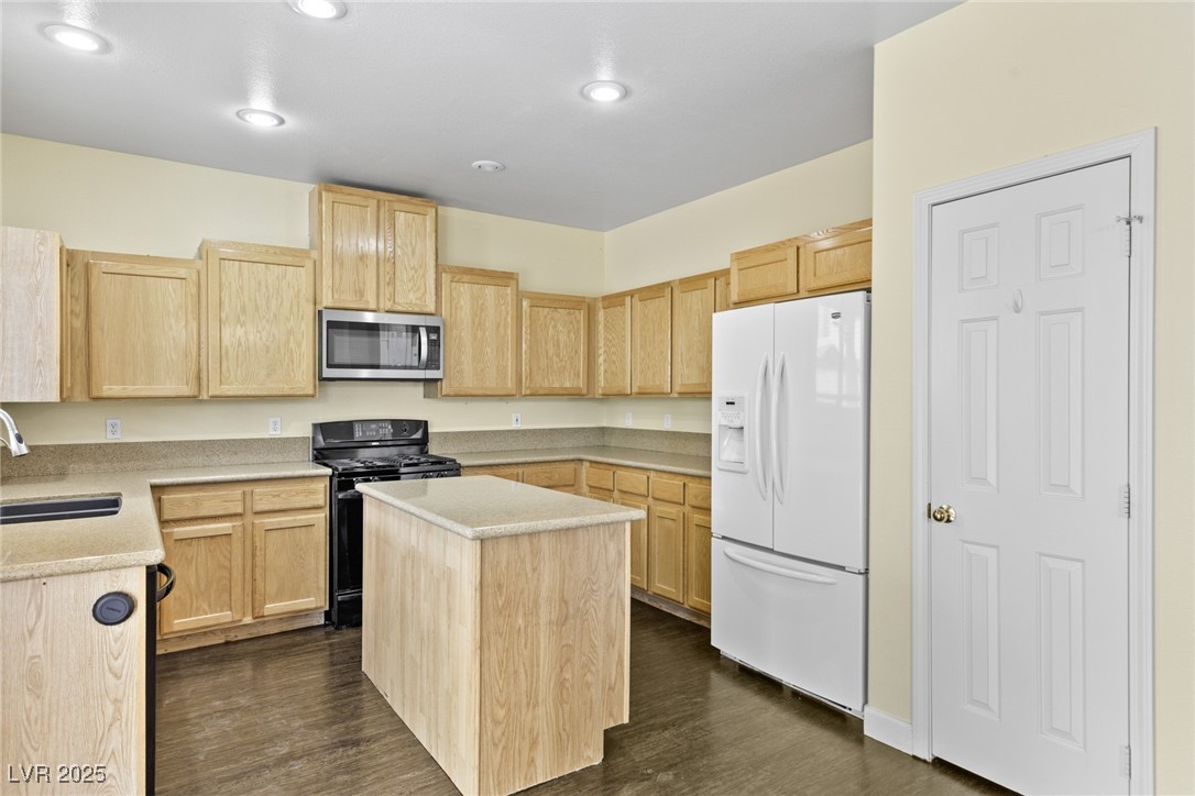8221 Stoneheather Court Property Photo 10