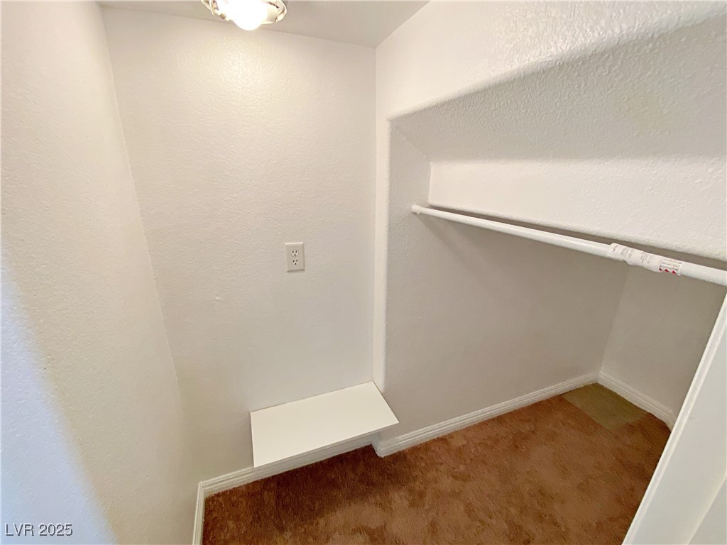 9057 Spinning Wheel Avenue Property Photo 7