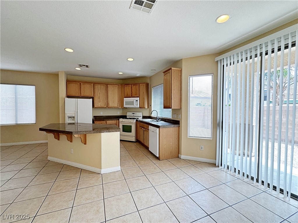 9057 Spinning Wheel Avenue Property Photo 11