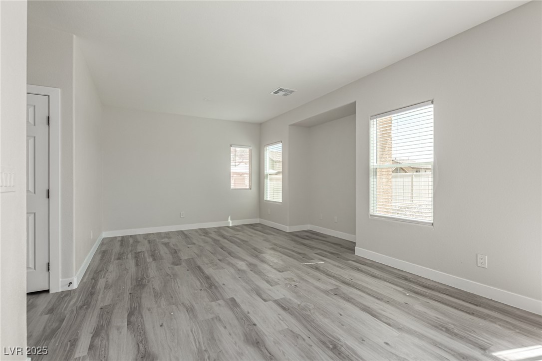4028 Spring Line Street Property Photo 7