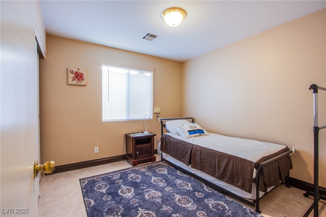 7801 Olympus Avenue Property Photo 16