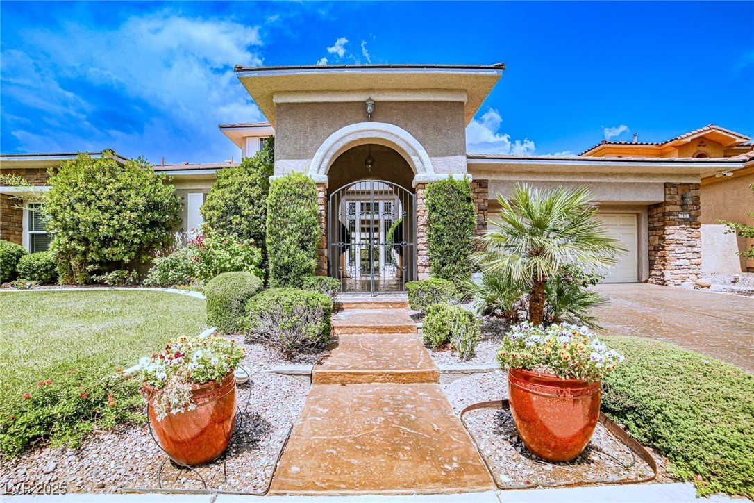 213 Villa Borghese Street Property Photo 1
