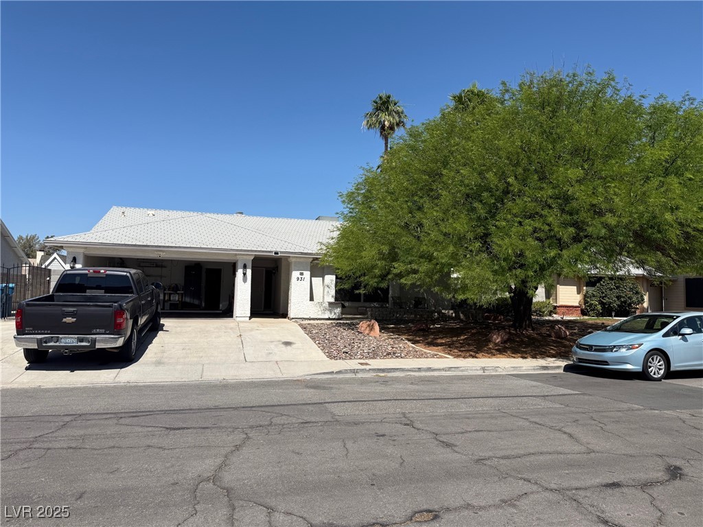 2690597 Property Photo 1