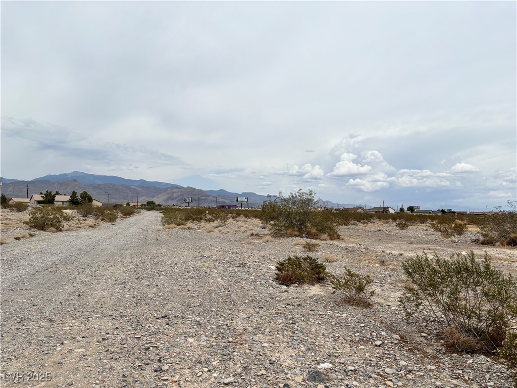 2521 East Bedrock Street Property Photo 4
