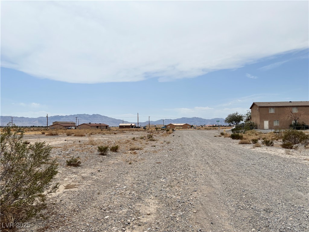 2521 East Bedrock Street Property Photo 5