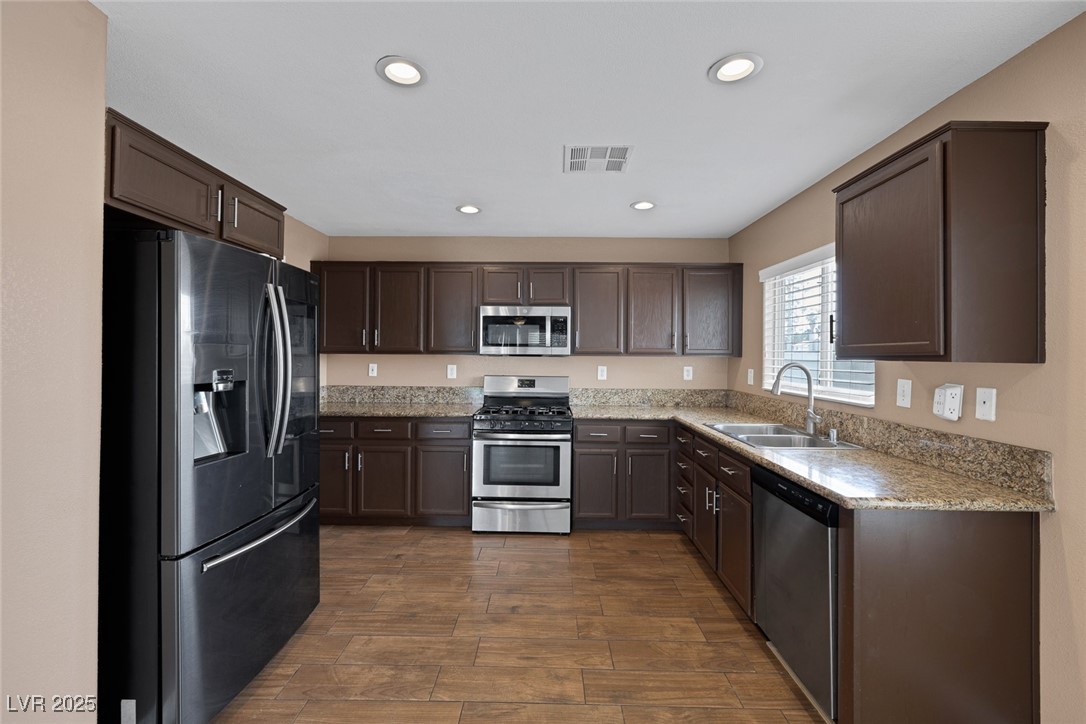 5816 Glory Canyon Way Property Photo 16