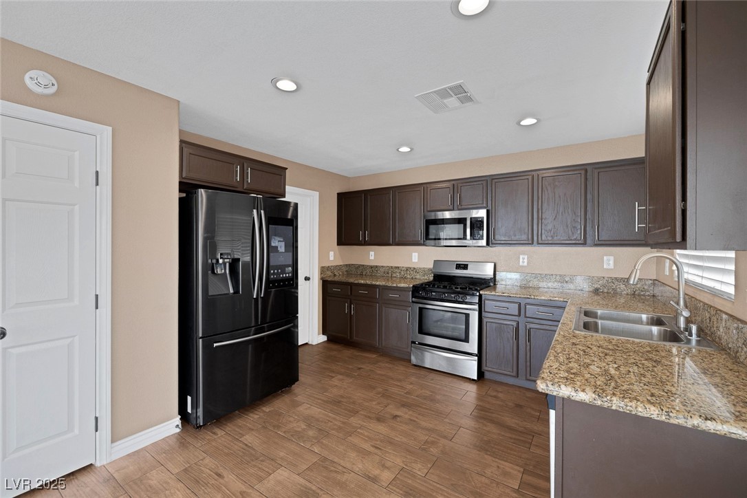 5816 Glory Canyon Way Property Photo 18