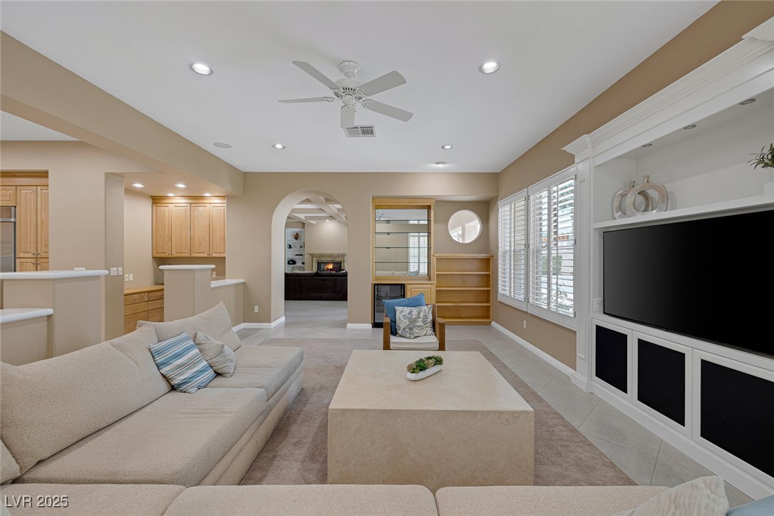 10156 Kearney Hill Place Property Photo 8