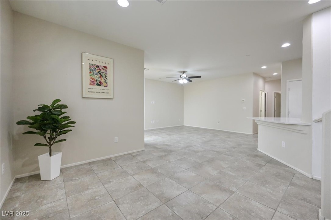 6110 Scarlet Leaf Street Property Photo 5