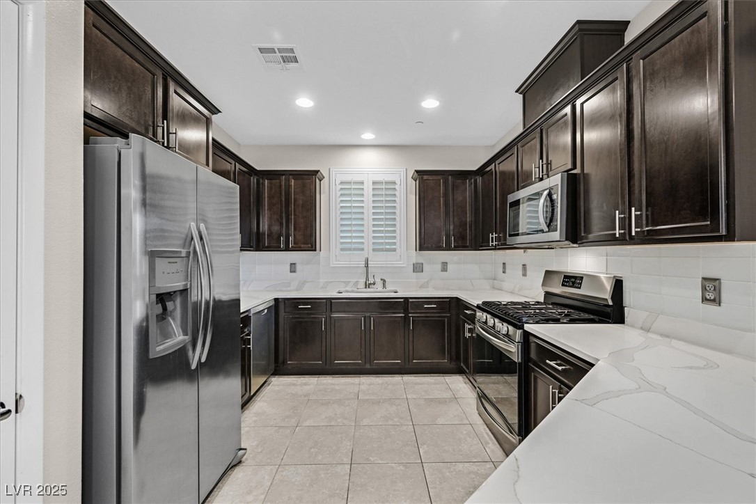 6110 Scarlet Leaf Street Property Photo 7