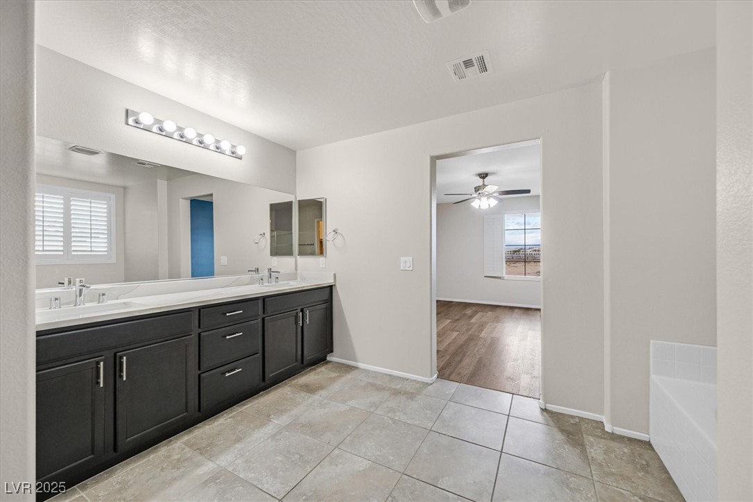 6110 Scarlet Leaf Street Property Photo 15