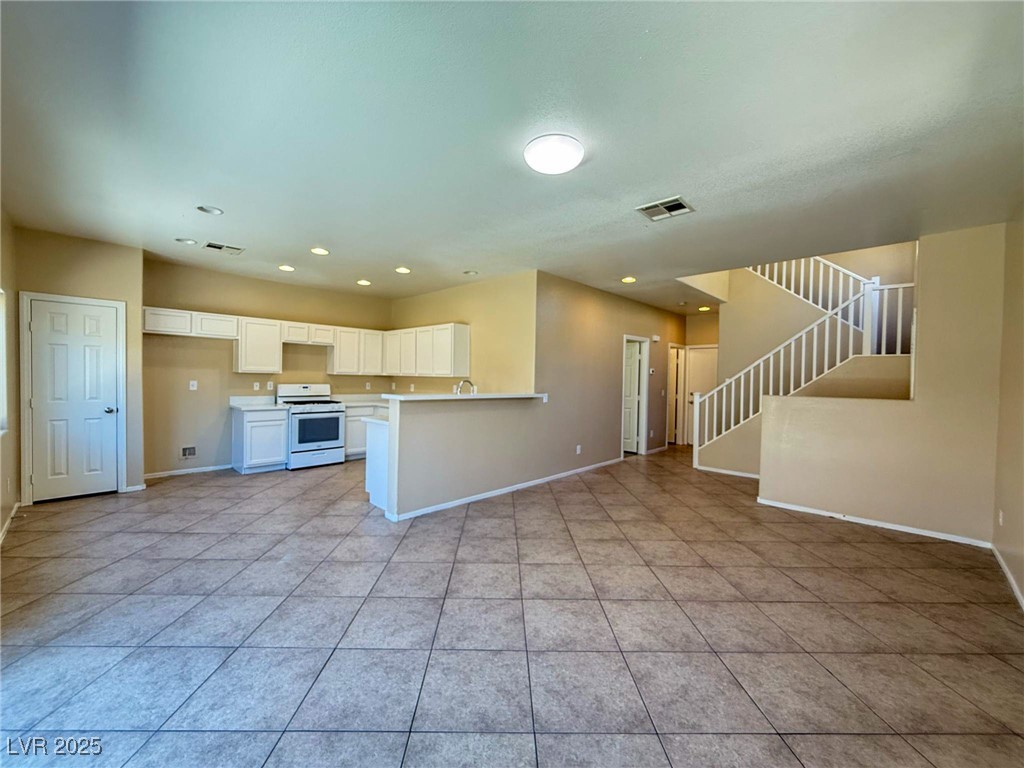 3736 Gallowtree Avenue Property Photo 5