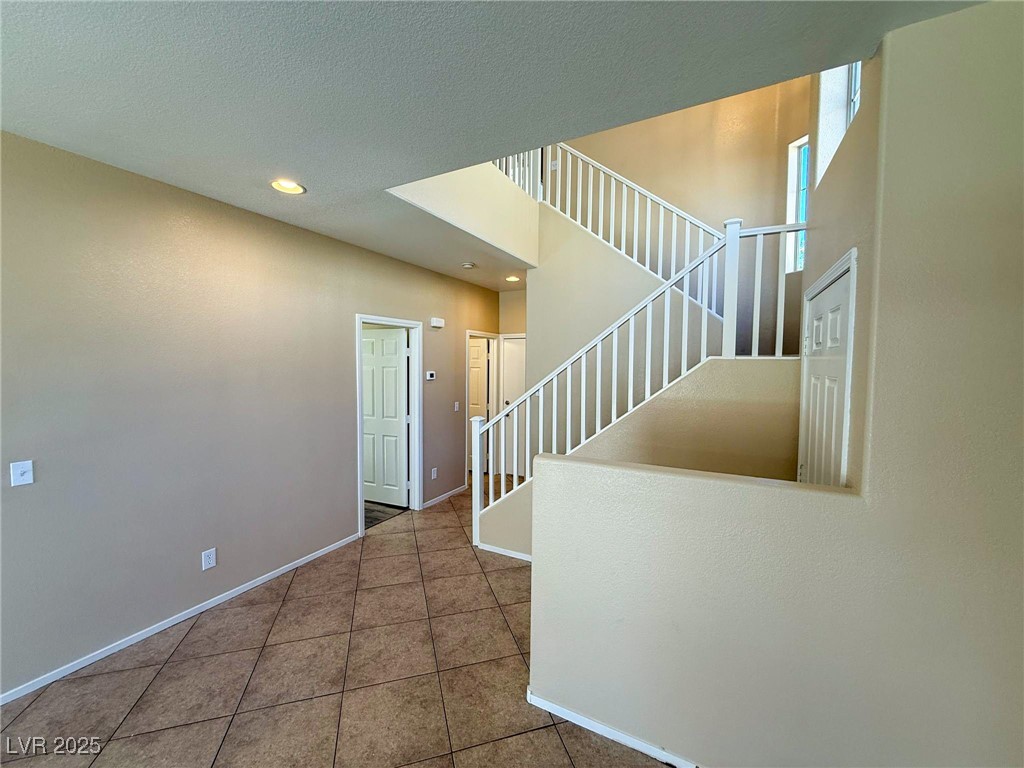 3736 Gallowtree Avenue Property Photo 11