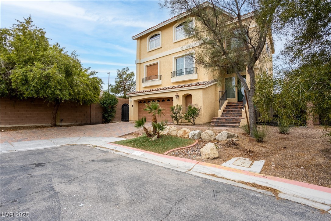 8467 Bismark Sapphire Street Property Photo 2