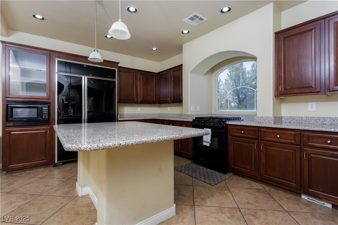 8467 Bismark Sapphire Street Property Photo 3