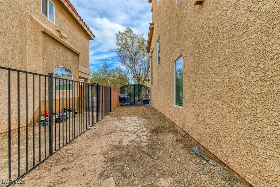 8467 Bismark Sapphire Street Property Photo 19