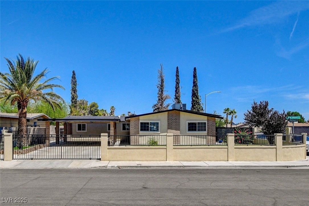 925 Alan Shepard Street Property Photo 1