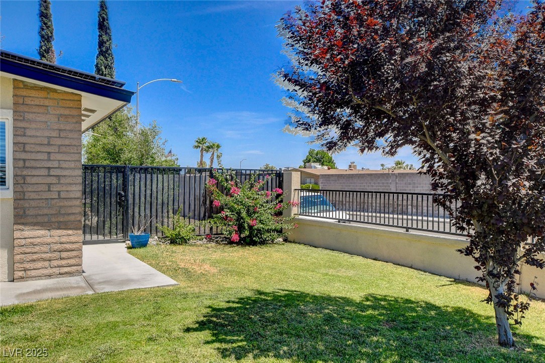 925 Alan Shepard Street Property Photo 54