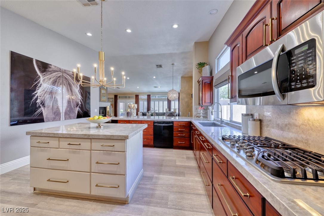 7311 Chaparral Cove Lane Property Photo 16