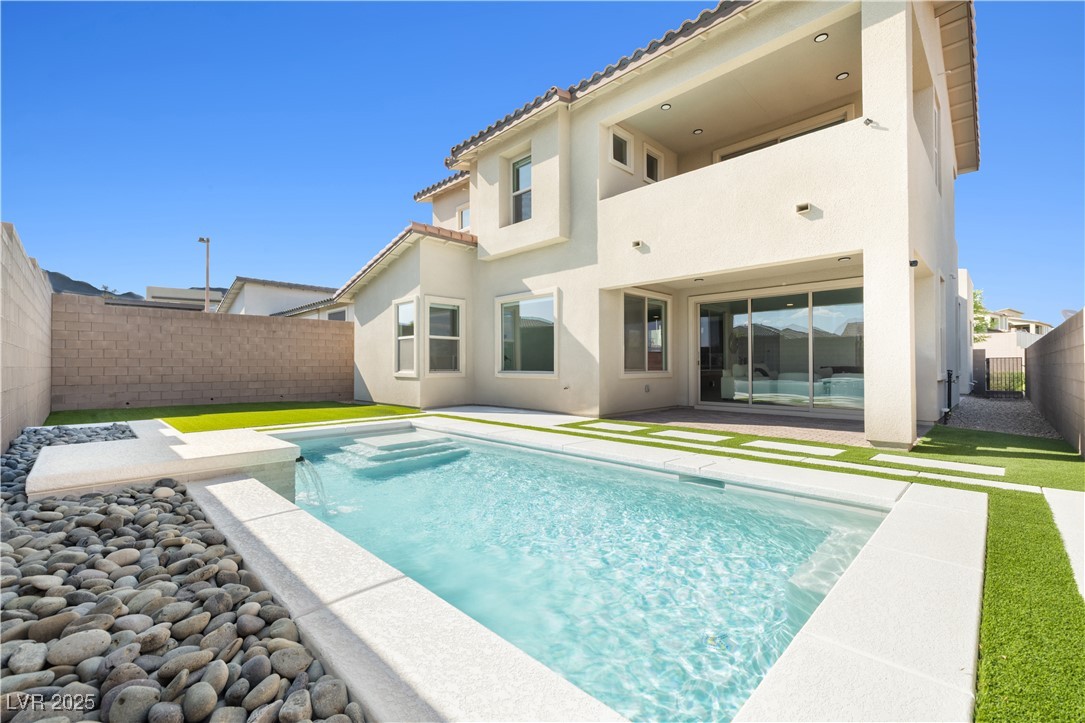 12039 Rockview Point Street Property Photo 2