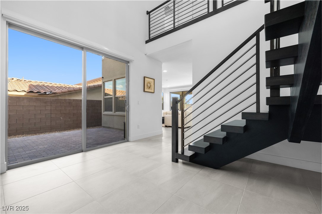 12039 Rockview Point Street Property Photo 8