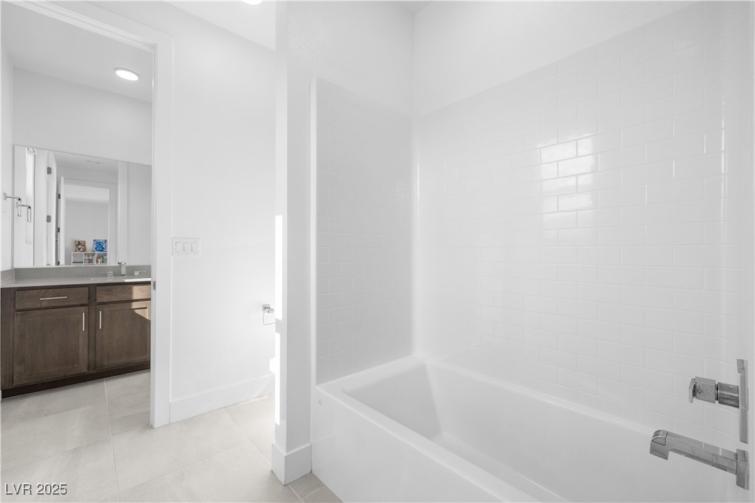 12039 Rockview Point Street Property Photo 30