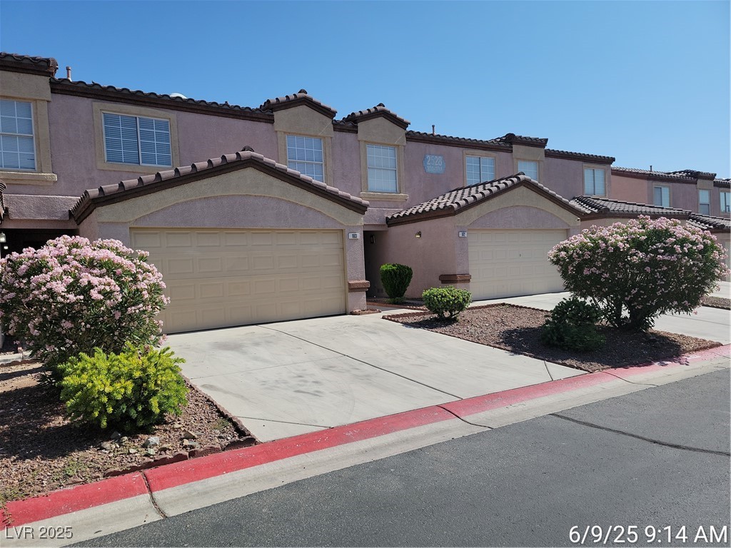 2528 Sierra Bello Avenue 102 Property Photo 1