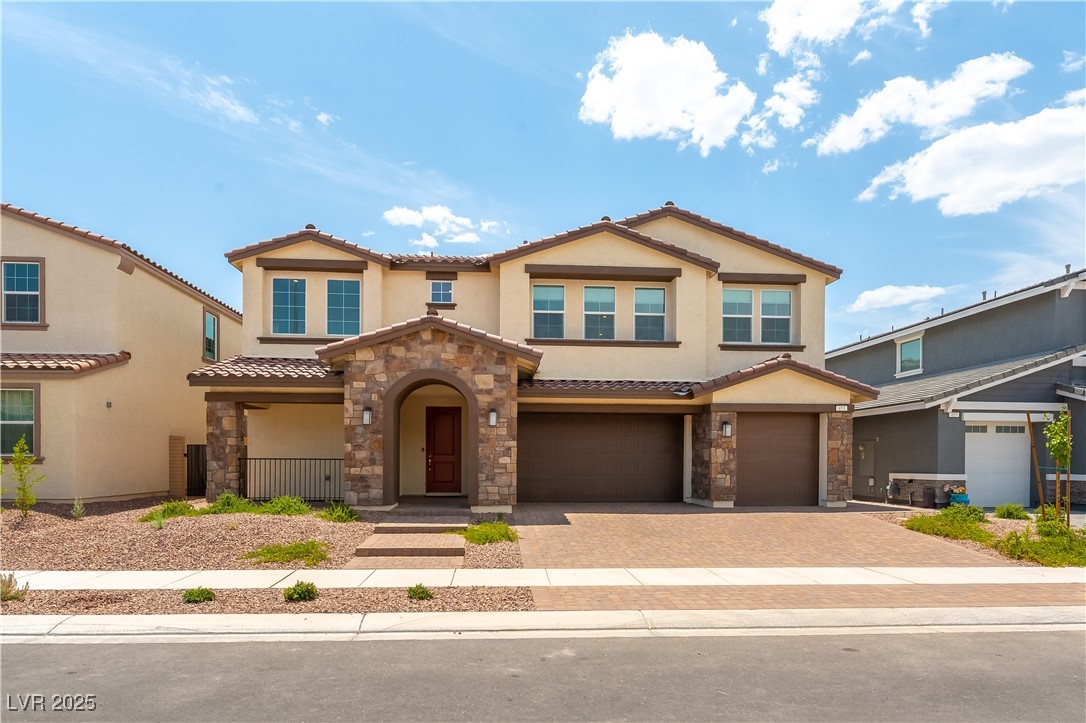 453 Winter Dove Avenue