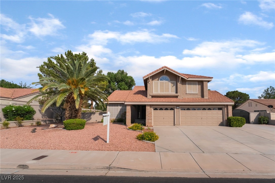 1587 Bermuda Dunes Drive Property Photo 1