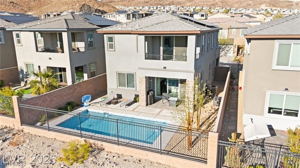 41 Strada Moscato Property Photo